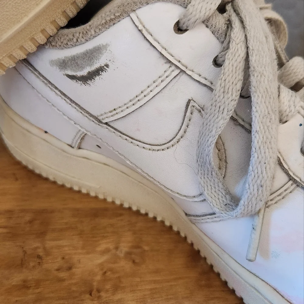 Nike‎ Air Force 1 AF-1 07 White Low Top Sneakers, Size 6Y (Women's 7.5)